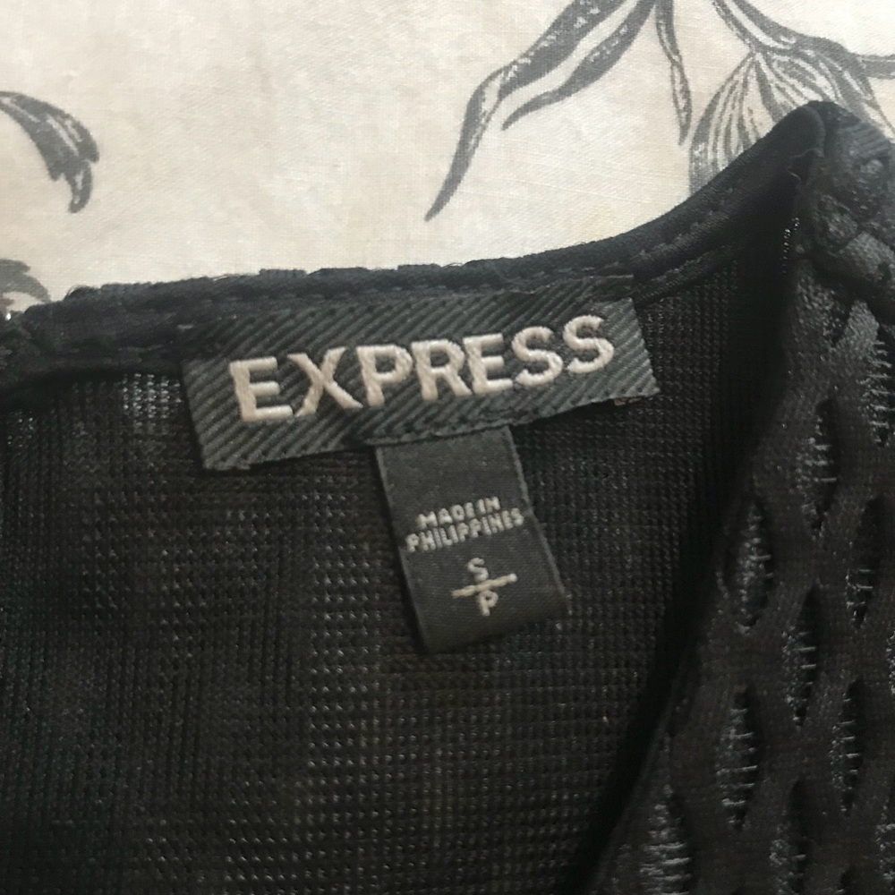 Express Crop Top - image 2